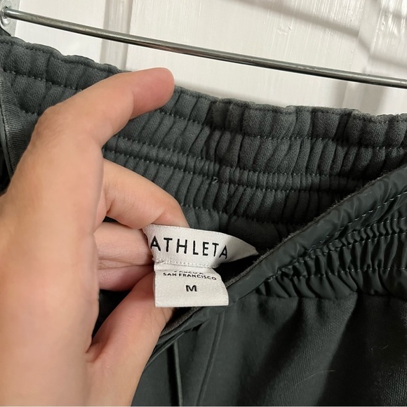 Athleta Triumph Hybrid Wide Crop Pants Bali Green Medium S1 - Picture 5 of 9